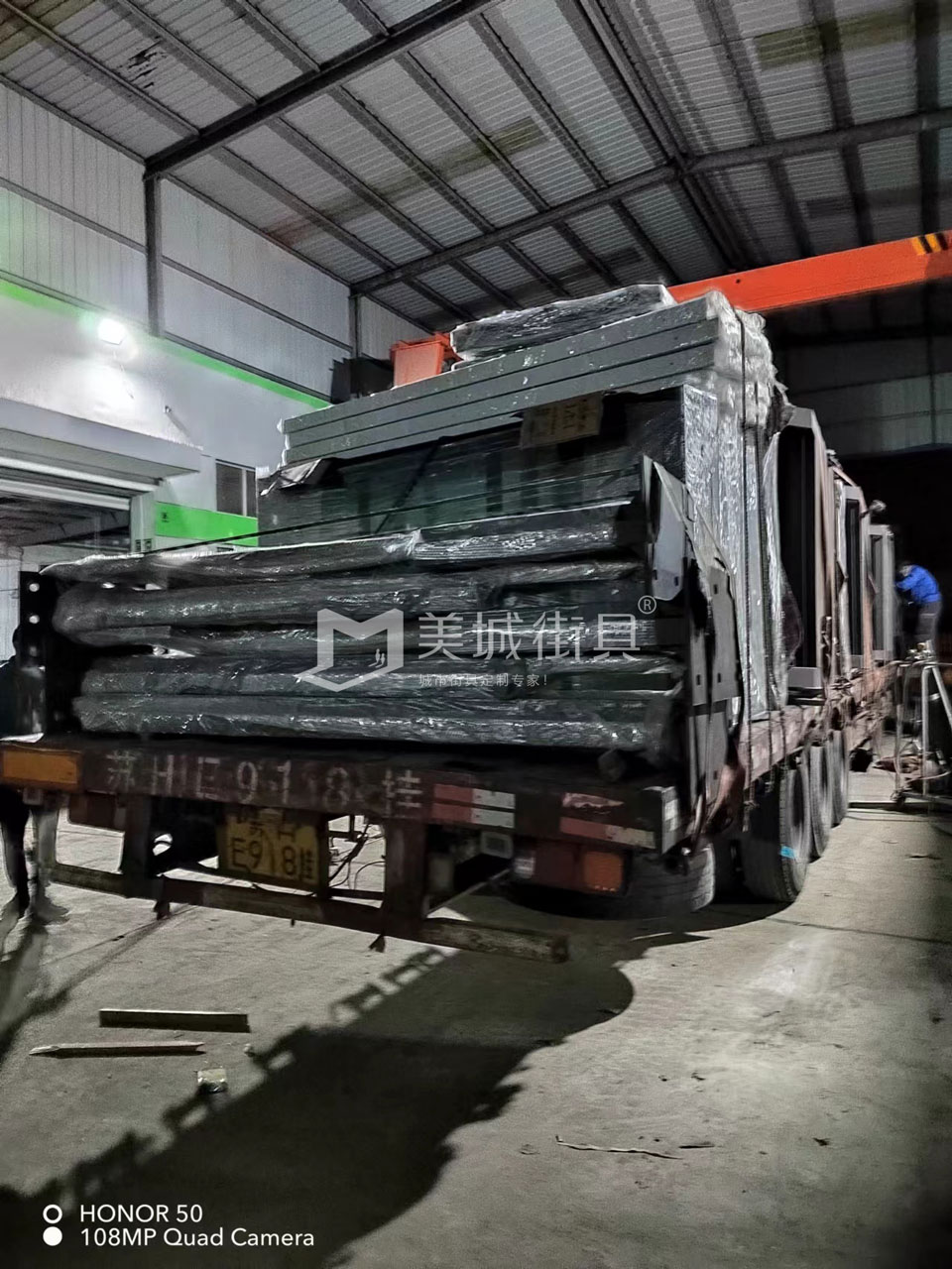 2022.10.18美城街具供應(yīng)臺州第三、四車候車亭發(fā)貨記錄